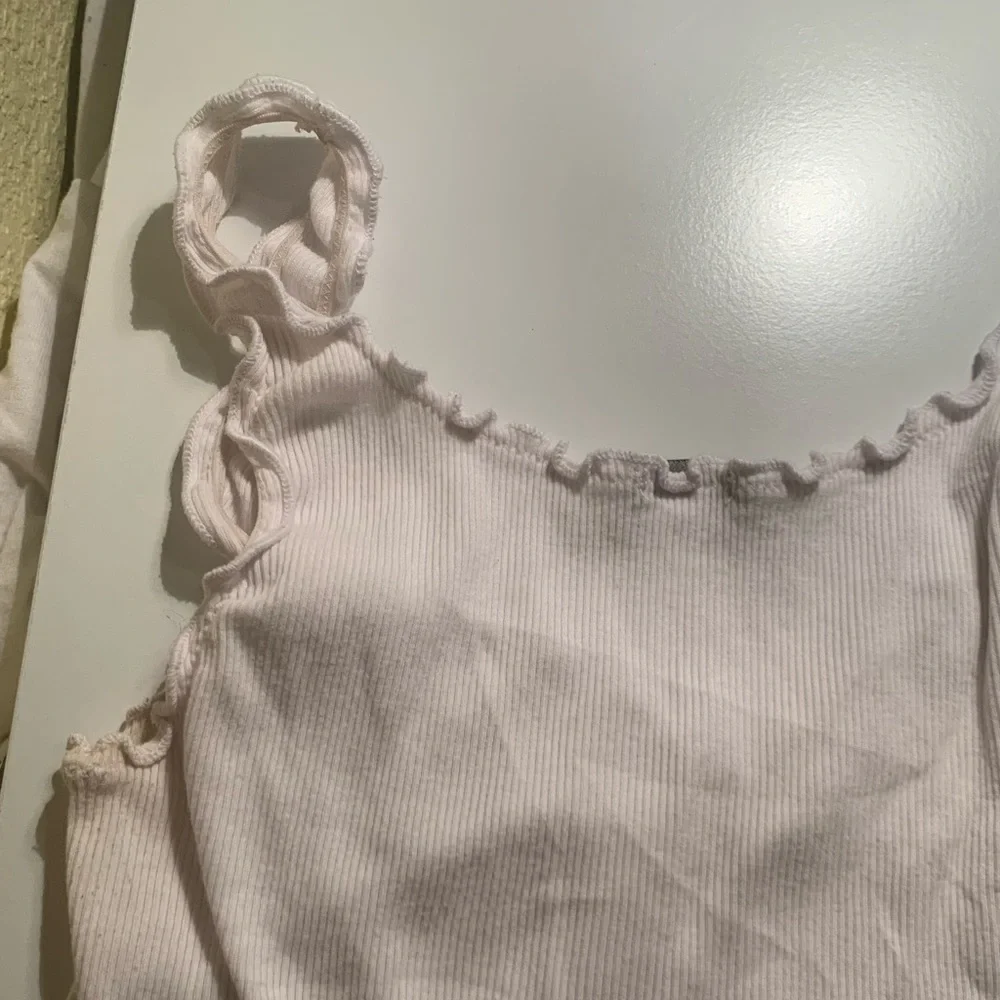 Brandy Melville White Tank Top Cami - Picture 8 of 8